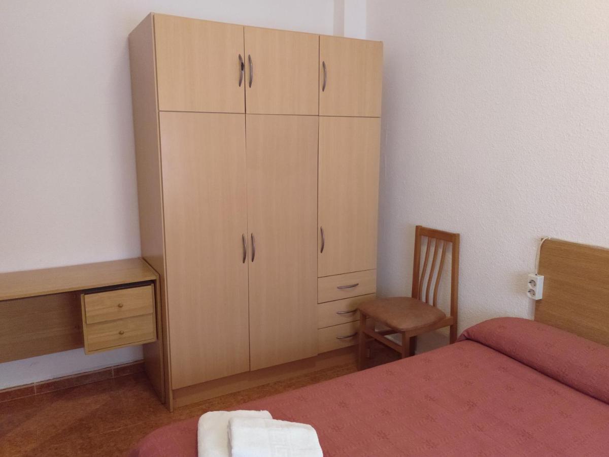 Pension Miraflores Сарагоса Екстериор снимка